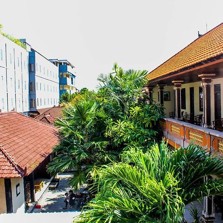 Lolo Beach Inn Легіан Екстер'єр фото
